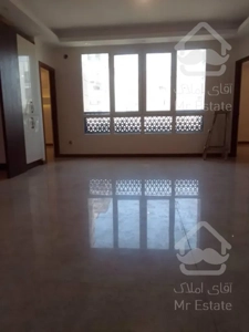 ۱۰۰ متر کلید نخورده ۲ پارکینگ سندی