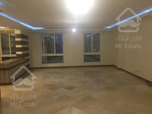 سعادت آباد ۱۳۰متر ۳خواب ۹ساله کم واحدی خوش نقشه