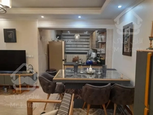 ۱۱۲متری/ فول امکانات/غرق نور