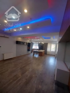 ۱۳۶ متر / تراس قابل چیدمان / برج باغ