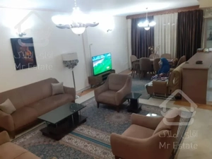 ۷۵ متر، سالن پرده خور