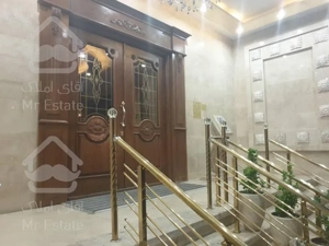 ۵۲ متر یک خوابه سالن پرده خور