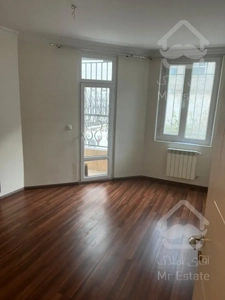 70متر/خوش نقش/فول بازسازی/تاپ لوکیشن