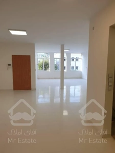 ۱۷۰ متر ( موقعیت اداری ) میدان ونک