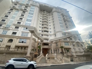 برج مسکونی زیبا در قلب ولنجک