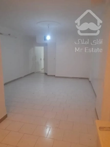 آپارتمان ۵۰متری طبقه اول چسبیده به مترو نواب