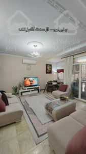 ۷۰ متر، دو خواب، سالن پرده خور