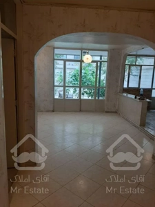 ۸۰متر/۲خواب/کم واحد/نورگیر عالی