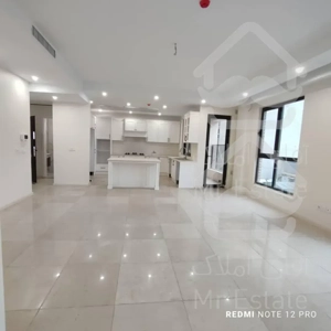 ۲۴۵ متر تک واحدی نور جنوبی