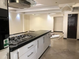 آپارتمان ۱۳۶متری فلامک شهرک غرب