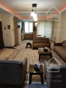 واحد ۹۵ متر ۲خواب رو به آفتاب