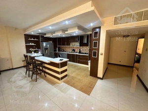 2۰0متری 3 خوابه بلوار شاهد.