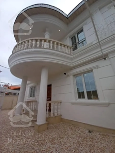 ویلا ساحلی ۱۲۰متری نوساز نزدیک دریا