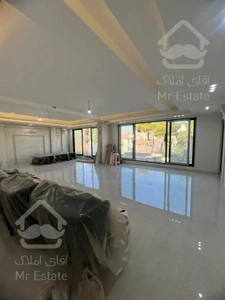 اپارتمان ۲۵۰ متری سه خواب فول مشاعات