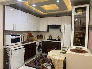 ۸۰متر/۲خواب/خوش نور و نقشه/کم سن/تاپ لوکیشن