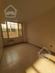 ۸۰متر/۲خواب/کم سن/تاپ لوکیشن