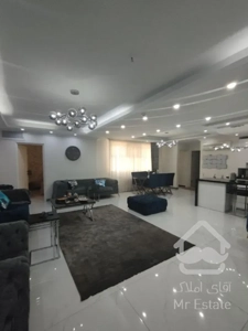 ۹۸متر۲خواب ۸ساله سالن پرده خور سازمان برنامه شمالی