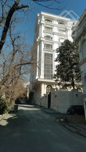 فروش آپارتمان ۲۲۵متر اقدسیه گلستان شمالی