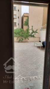 فروش آپارتمان ۱۰۰ متری دو خواب با ۶۰متر حیاط در جنت آباد جنوبی