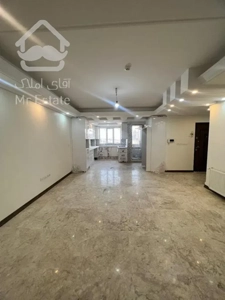 ۱۰۲ متری دوکله غرق نور