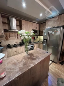 ۷۵متر/۲خواب/کم واحد/کم سن/تاپ لوکیشن