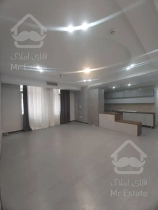 ۴۰متر فول امکانات روبه آفتاب آلاله شرقی