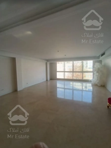 شمال کاخ ۲۰۷ متر زیر قیمت