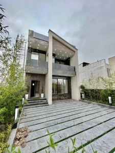 فروش ویلا تریبلکس ۲۵۰ متری در چمستان