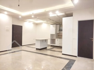 فروش 93 متری پاسداران