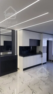 ۷۷متری تاپ لوکیشن غرق نور