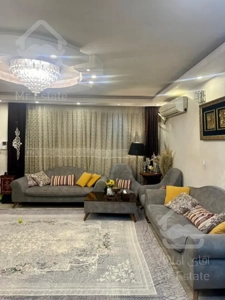 ۸۰متری تاپ لوکیشن غرق نور