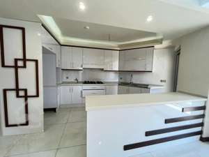 اجاره 135 متری در اختیاریه