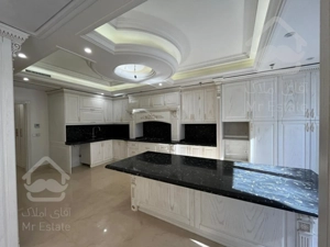 فروش اپارتمان 215متر در دروس کلید نخورده