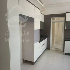 فروش 90 متری اختیاریه