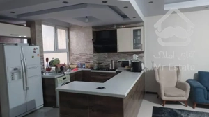 ۹۰متری تاپ لوکیشن غرق نور