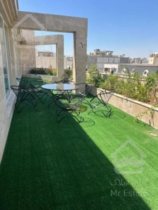 آپارتمان ۲۰۰ متری سه خواب ویو باغ