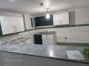 فروش آپارتمان ۱۲۴ متری سه خواب