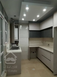 فروش آپارتمان ۸۳ متری در سازمان برنامه جنوبی