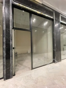 مغازه ۳۶ متری رونیکا پالاس