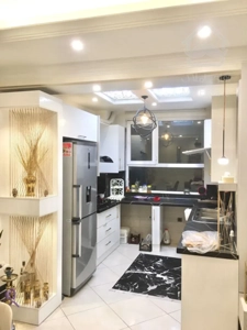 فروش آپارتمان ۸۰متری ۲خواب نور مستقیم فول بازسازی دیزاین شده در سازمان شمال