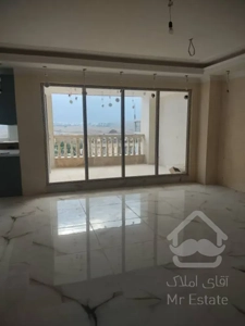 فروش آپارتمان ۹۵ متری سالن پرده خور در کوی ارم