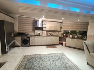 فروش آپارتمان ۱۷۰ متری فول امکانات جنت آباد جنوبی