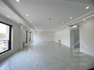 فروش ویلایی ۲۴۱ متری بازسازی شده