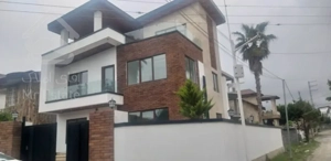 فروش ویلا تریبلکس ۳۰۰ متری نوشهر