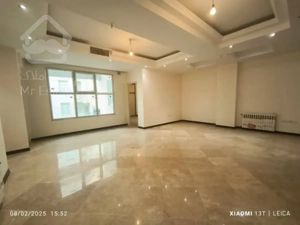 فروش آپارتمان ۹۰متری ۲خواب کم واحد کم سن سالن پرده خور در جنت آباد مرکزی