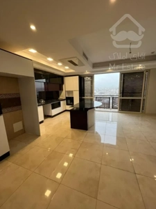 فروش آپارتمان ۸۰ متری، خطی رو به آفتاب در بلوار شقایق