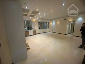 فروش آپارتمان ۸۲ متری ۹ ساله در سازمان برنامه جنوبی