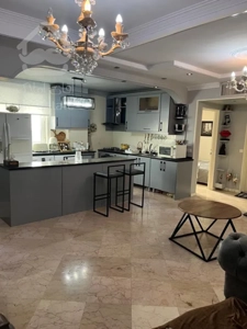 فروش آپارتمان ۸۰متری ۲خواب زیر قیمت سالن.پرده خور