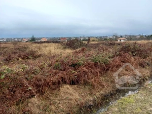 زمین به مصاحت 50000هزارمتر در ارتفاعات نشتارود