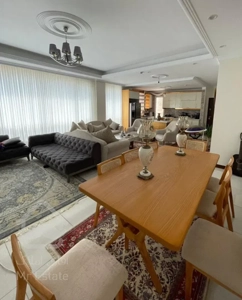 فروش آپارتمان ۱۳۰متر ۳خواب رو به آفتاب